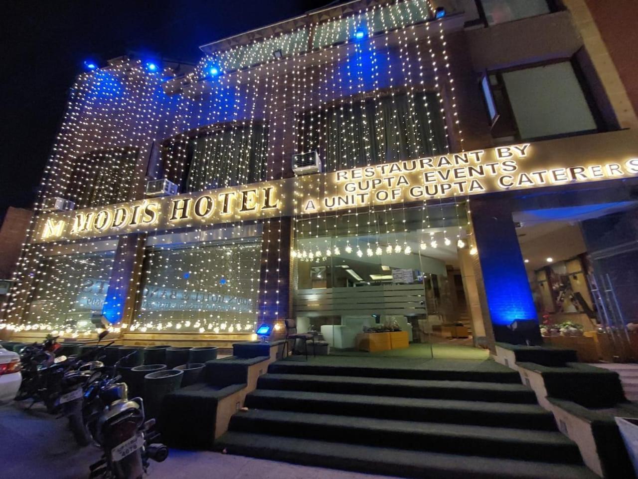 Modi Hotel & Resorts Pinjaur ภายนอก รูปภาพ