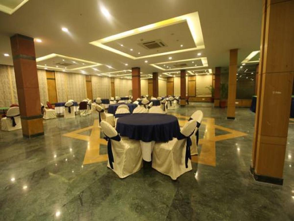 Modi Hotel & Resorts Pinjaur ภายนอก รูปภาพ