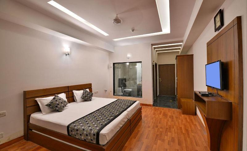 Modi Hotel & Resorts Pinjaur ภายนอก รูปภาพ